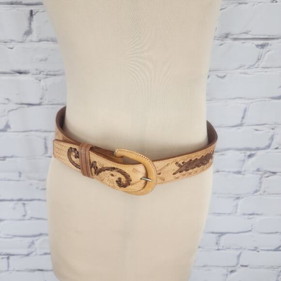 Hand-tooled western-style leather belt in leather-wrapped buckle SIZE 34